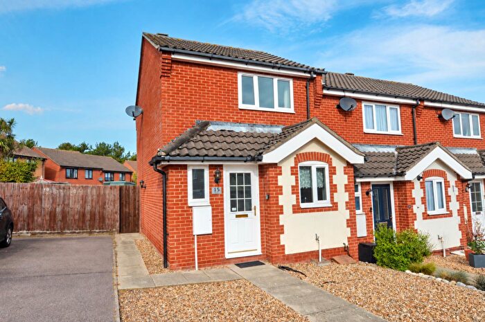 2 Bedroom End Of Terrace House For Sale In Craske Close, Sheringham, Norfolk, NR26