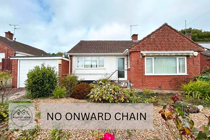 3 Bedroom Bungalow For Sale In Puckridge Road, Exeter, EX4