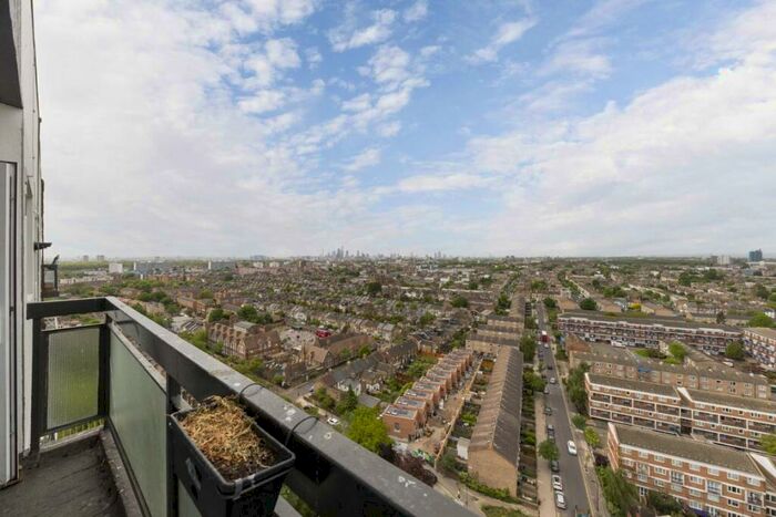 1 Bedroom Flat For Sale In Daubeney Road, Clapton, E5