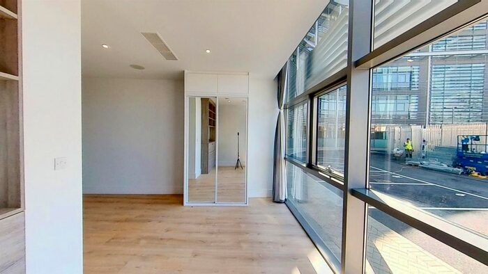 Studio To Rent In Station Road, Addlestone, KT15