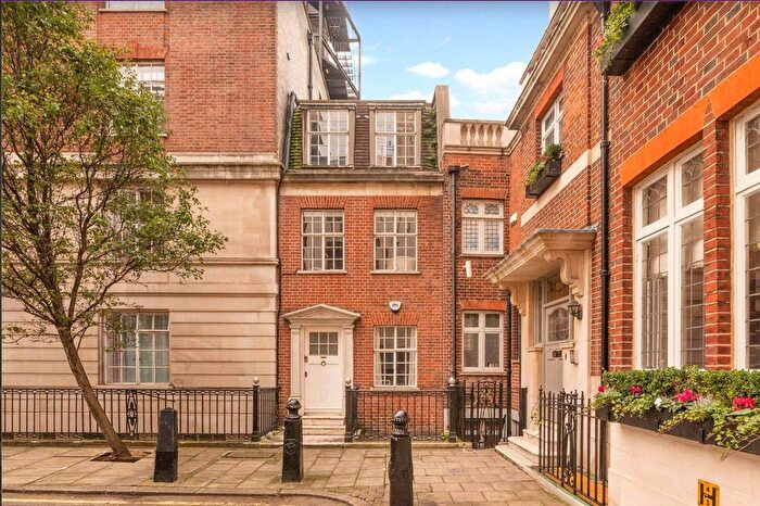 1 Bedroom Flat For Sale In Hallam Street, Marylebone, London, W1W