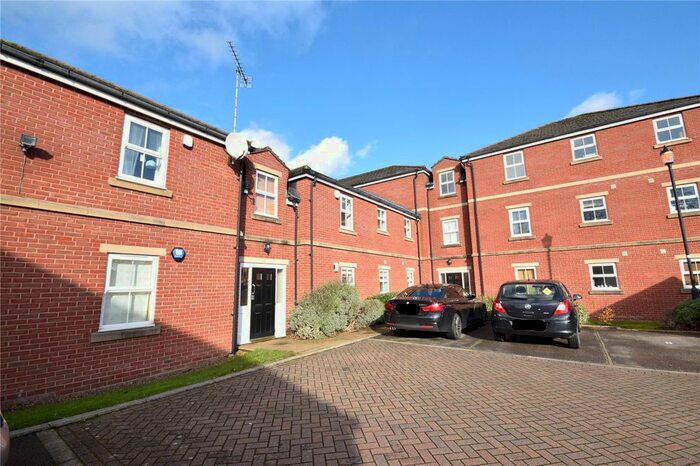 2 Bedroom Flat To Rent In Caraway Court, Meanwood, Leeds LS6