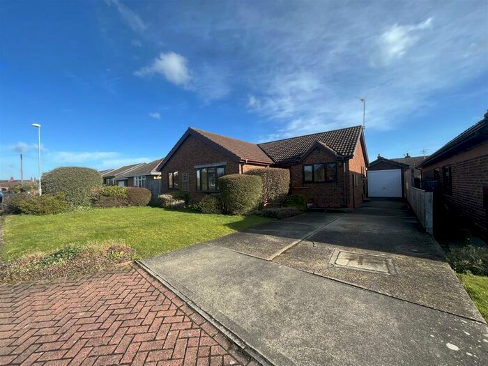 3 Bedroom Detached Bungalow To Rent In Maple Close, Louth, LN11