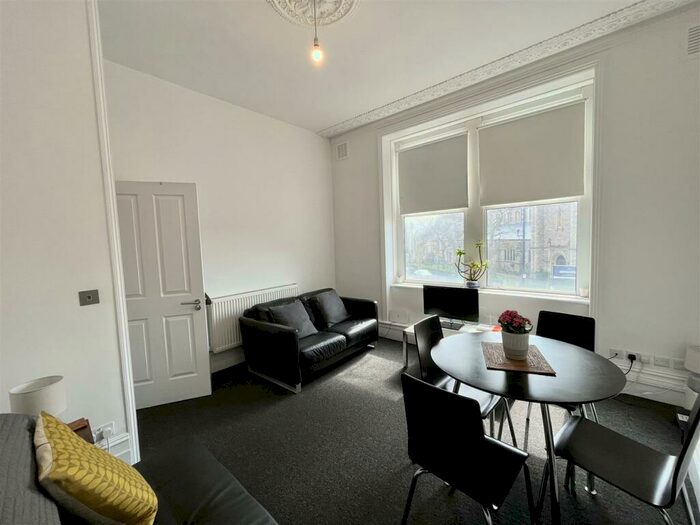 2 Bedroom Flat To Rent In Atheneaeum Place, Muswell Hill, N10