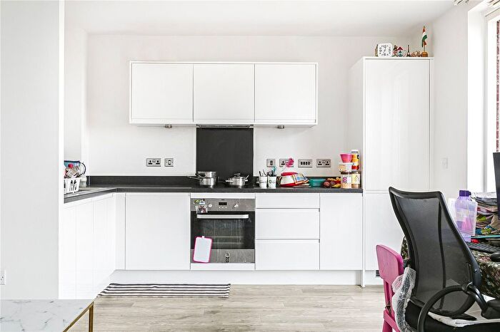 1 Bedroom Flat For Sale In Chesterton House, Harrow On The Hill, HA1