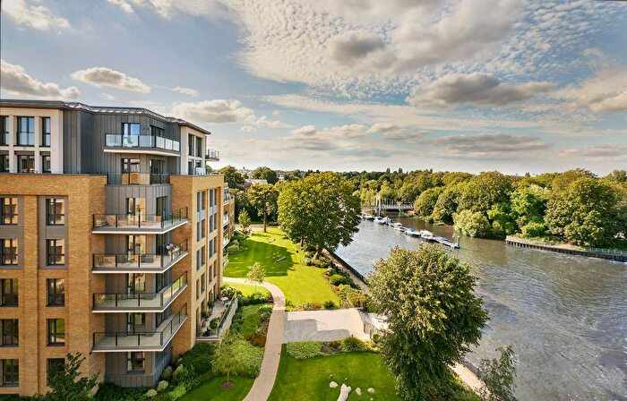 2 Bedroom Flat For Sale In Carlton House, Teddington Riverside, London, TW11