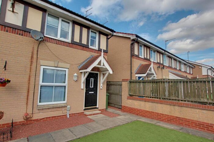 2 Bedroom End Of Terrace House To Rent In Bielby Drive, Beverley, East Yorkshire, HU17