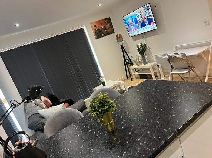 1 Bedroom Flat To Rent In Waterfront Wharf, Birmingham, B1