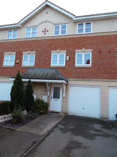 3 Bedroom Terraced House To Rent In Brockton Street, Northampton, NN2