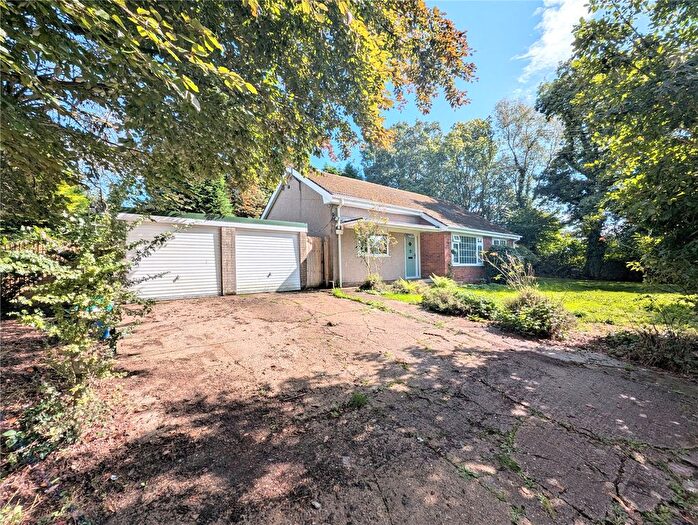 3 Bedroom Bungalow For Sale In Tirbach Drive, Rhos, Pontardawe, Swansea, SA8