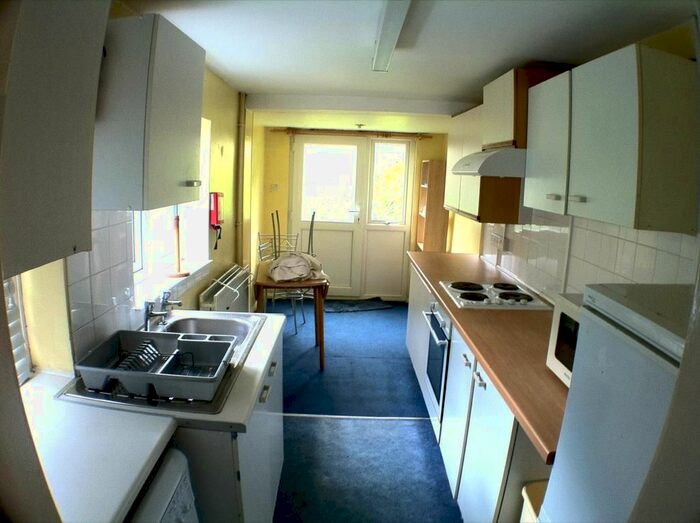 5 Bedroom Property To Rent In James Street, Oxford, OX4