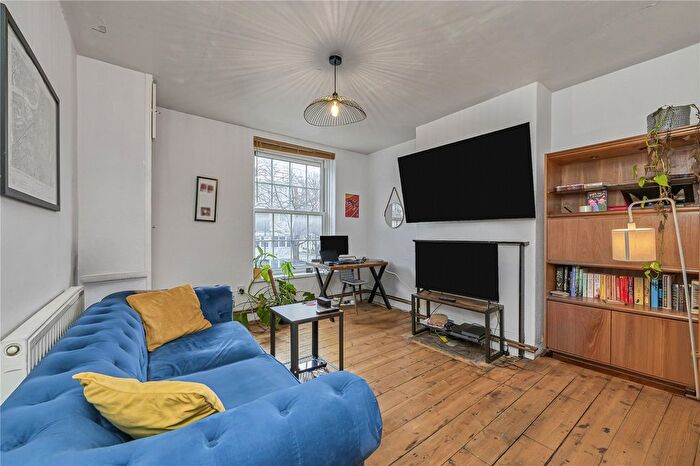 2 Bedroom Flat For Sale In Union Grove, London, SW8