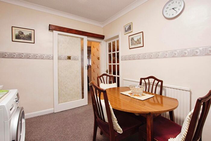 2 Bedroom Semi-Detached House For Sale In Mansfield Road, Underwood, Nottingham, NG16