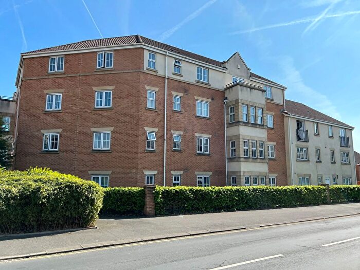 2 Bedroom Flat To Rent In Carrfield, Hyde, SK14