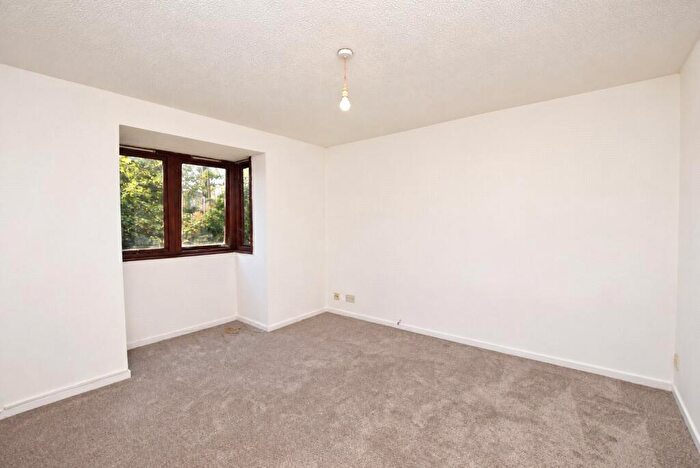 1 Bedroom Apartment To Rent In Rushdon Close, Romford, Essex, RM1