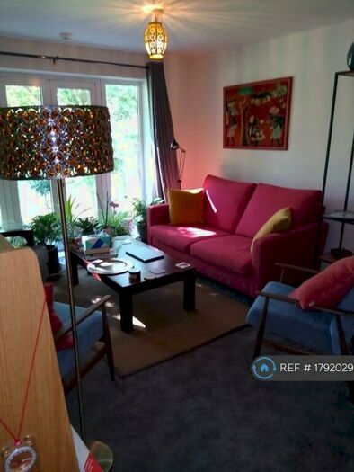 2 Bedroom Flat To Rent In Oceana Boulevard, Southampton, SO14