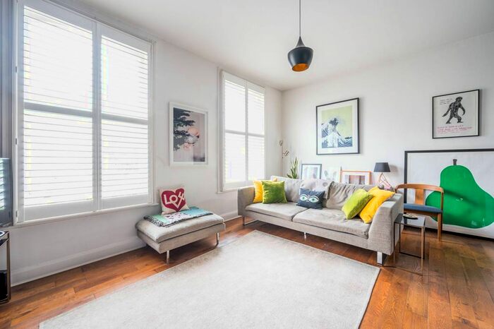 2 Bedroom Flat To Rent In Bryantwood Road, Holloway, London, N7