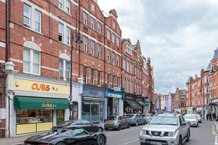 2 Bedroom Apartment To Rent In Heath Street, London, NW3
