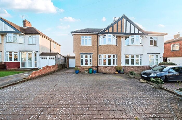 4 Bedroom Semi Detached House For Sale In Southborough Lane, Bromley, BR2