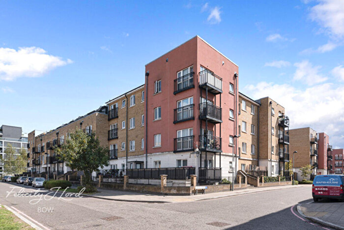 2 Bedroom Apartment For Sale In Candle Street, London, E1