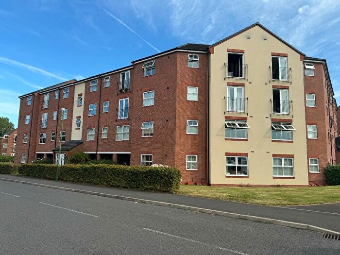 2 Bedroom Apartment To Rent In Wharf Lane, Solihull, West Midlands, B91