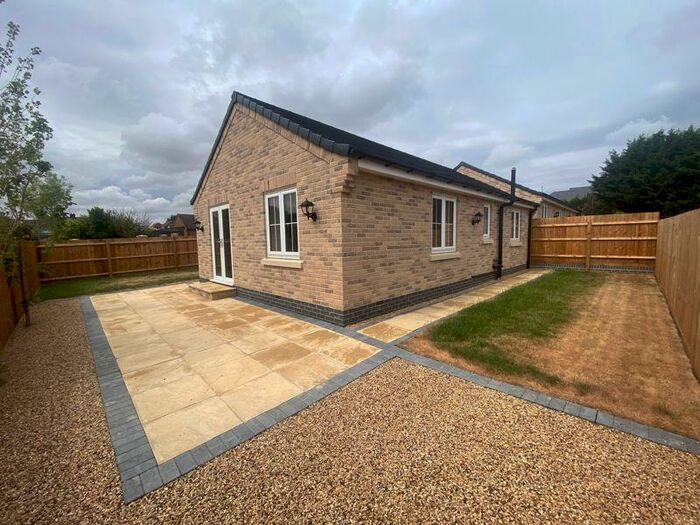 2 Bedroom Bungalow To Rent In The Conifers, Mere View, Yaxley, PE7