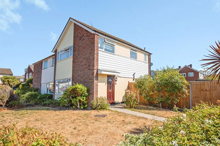 3 Bedroom Semi-Detached House For Sale In Thurlston Close, Parsons Heath, Colchester, CO4