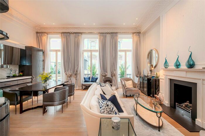 2 Bedroom Flat To Rent In Ennismore Gardens, Knightsbridge, London, SW7