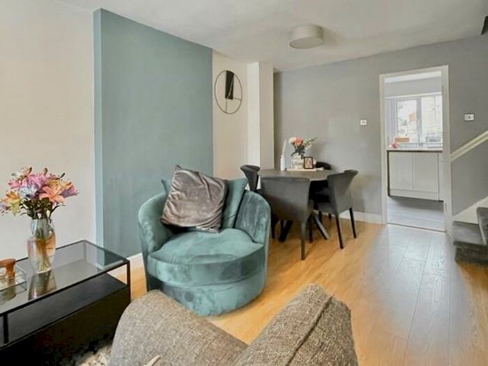 3 Bedroom Terraced House To Rent In Bridge Wood Close, Horsforth, LS18