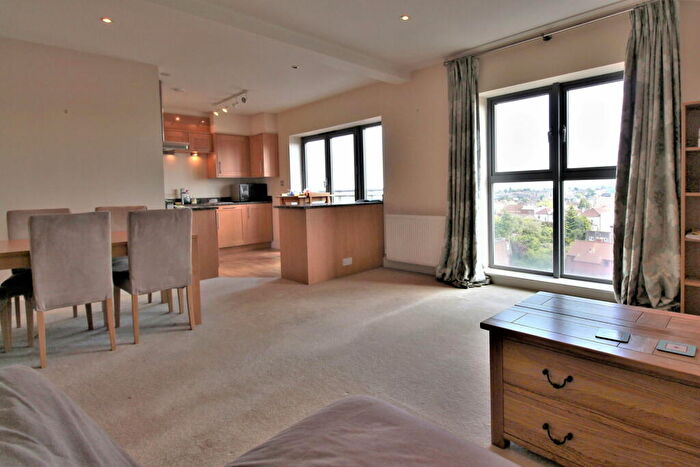 2 Bedroom Flat To Rent In Upper Belgrave Road, Clifton, Bristol, BS8