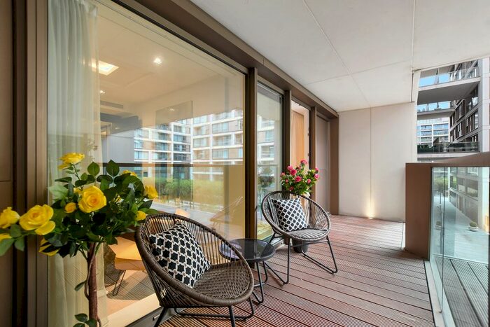 2 Bedroom Flat To Rent In Kensington High Street, Kensington, London, W14