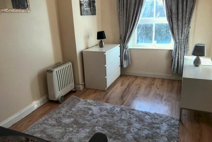 1 Bedroom Flat To Rent In Wilmot Street, Bethnal Green, E2
