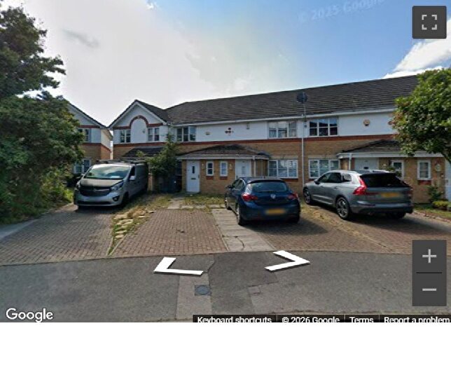 2 Bedroom Terraced House To Rent In Feltham, TW13