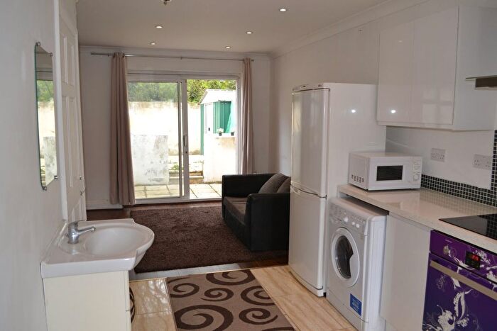 1 Bedroom Property To Rent In Bransgrove Road, Edgware, HA8