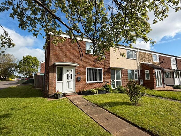 2 Bedroom End Of Terrace House For Sale In Coleridge Walk Daventry Northamptonshire, NN11