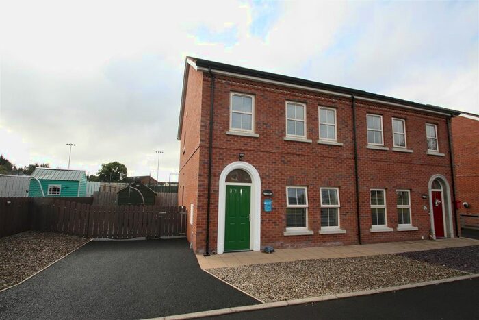 3 Bedroom Semi-Detached House For Sale In Cedar Hill, Ballynahinch, BT24