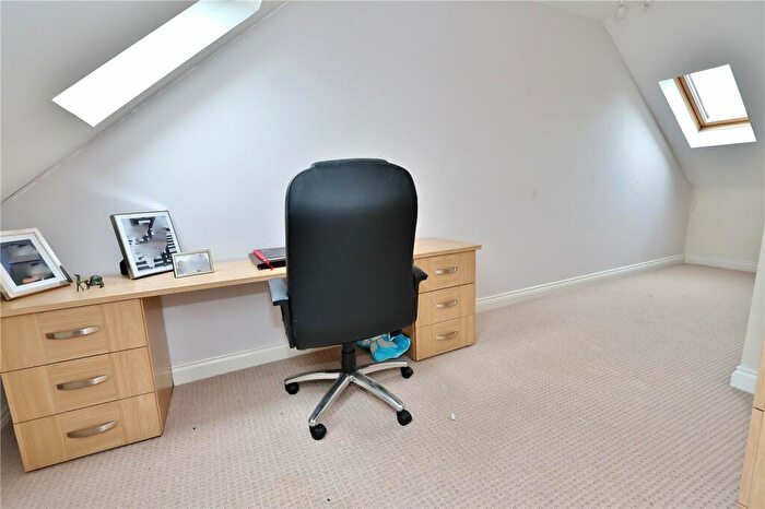 3 Bedroom Terraced House For Sale In Derisley Close, Byfleet, West Byfleet, Surrey, KT14