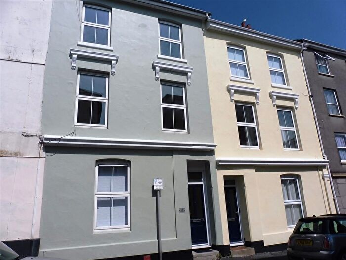 3 Bedroom Maisonette To Rent In Wolsdon Place, Plymouth, PL1