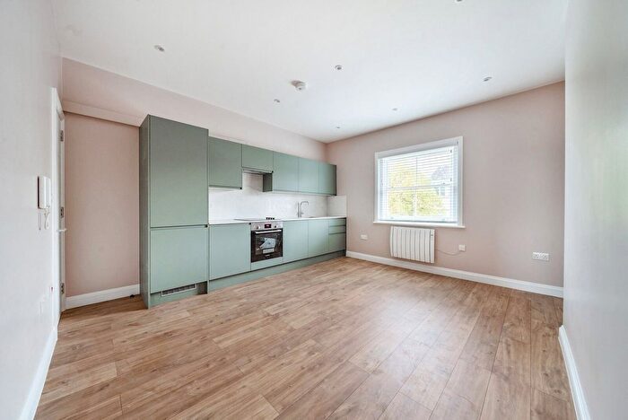 2 Bedroom Maisonette To Rent In Heather Place, Esher, KT10