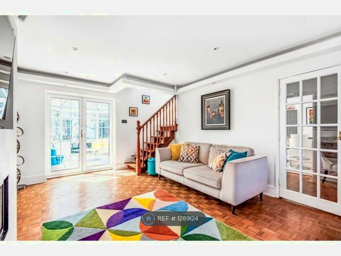 4 Bedroom Detached House To Rent In Dorado Gardens, Orpington, BR6