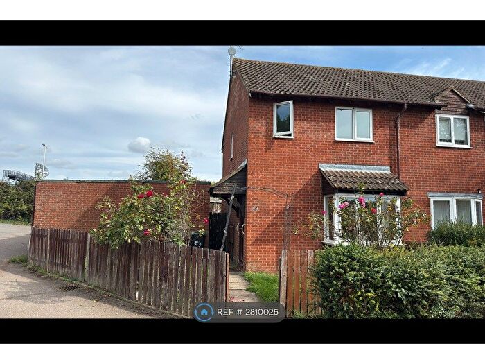 3 Bedroom End Of Terrace House To Rent In Senwick Drive, Wellingborough, NN8