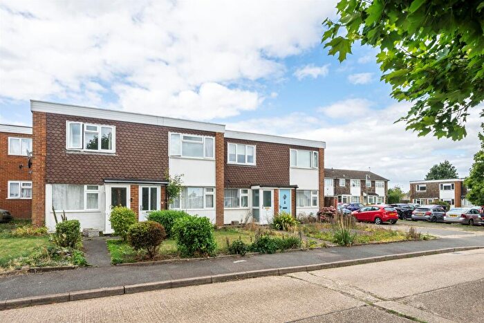 2 Bedroom Apartment For Sale In Carrington Place, Tring, HP23