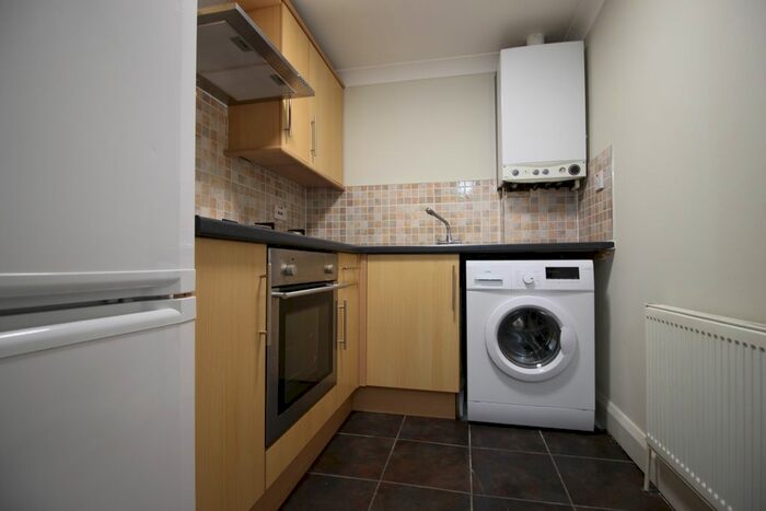 3 Bedroom Flat To Rent In The Forest, London E11
