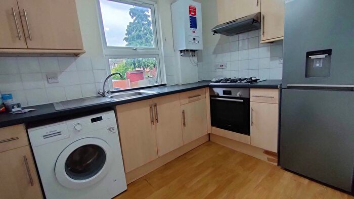 1 Bedroom Flat To Rent In Plumstead High Street, Plumstead, SE18