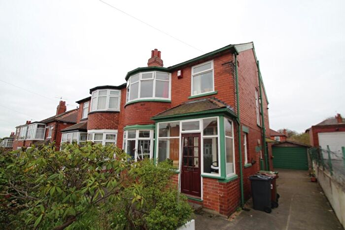 3 Bedroom Semi-Detached House To Rent In St. Martins Avenue, Leeds, West Yorkshire, LS7