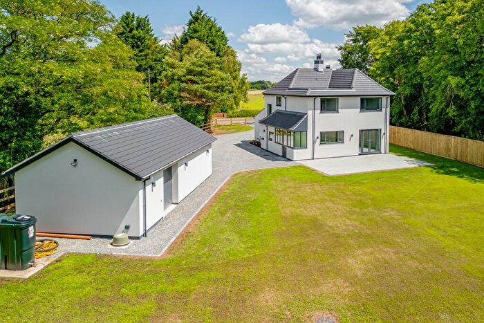 4 Bedroom Detached House For Sale In Woodhall Road, Tattershall Thorpe, LN4