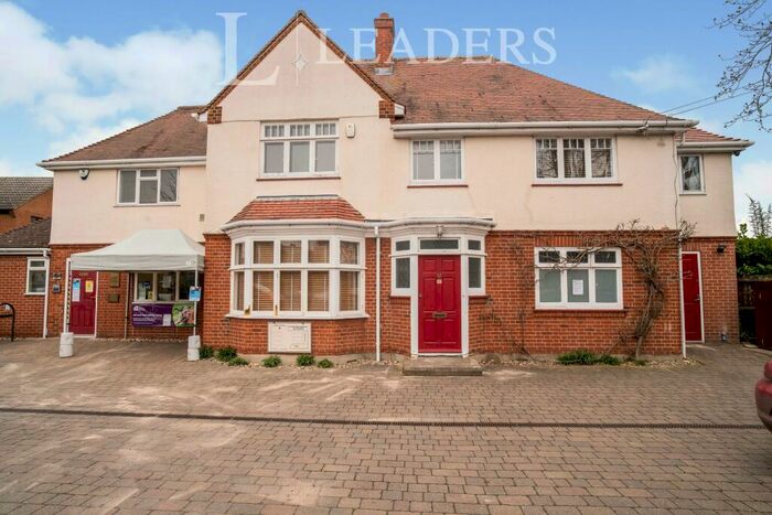 3 Bedroom Apartment To Rent In Arbury Road, Cambridge, CB4