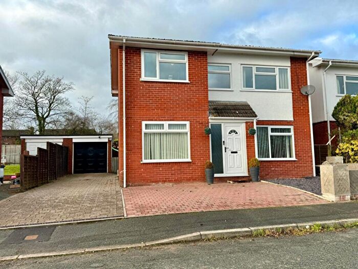 3 Bedroom Detached House For Sale In Cortay Park, Llanyre, Llandrindod Wells, Powys, LD1