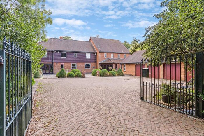 5 Bedroom Detached House For Sale In High Street, Upper Dean, PE28