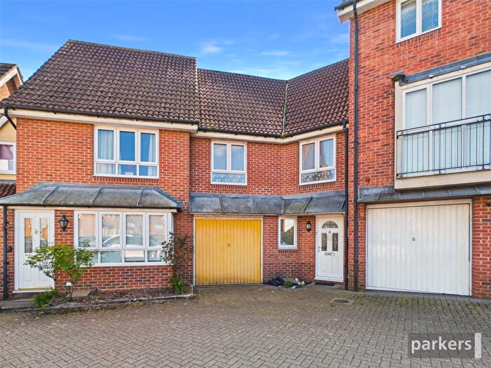 3 Bedroom Terraced House For Sale In Hartigan Place, Woodley, Reading, RG5